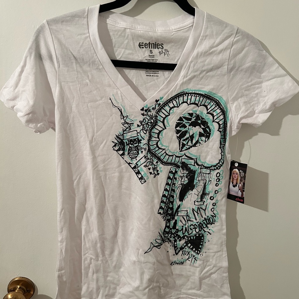 Vintage 2000’s Etnies Women's V-neck Graphic V-Neck Top